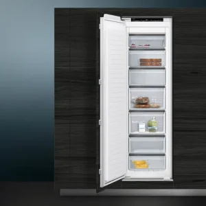 iQ700 built-in freezer 177.2 x 55.8 cm soft close flat hinge